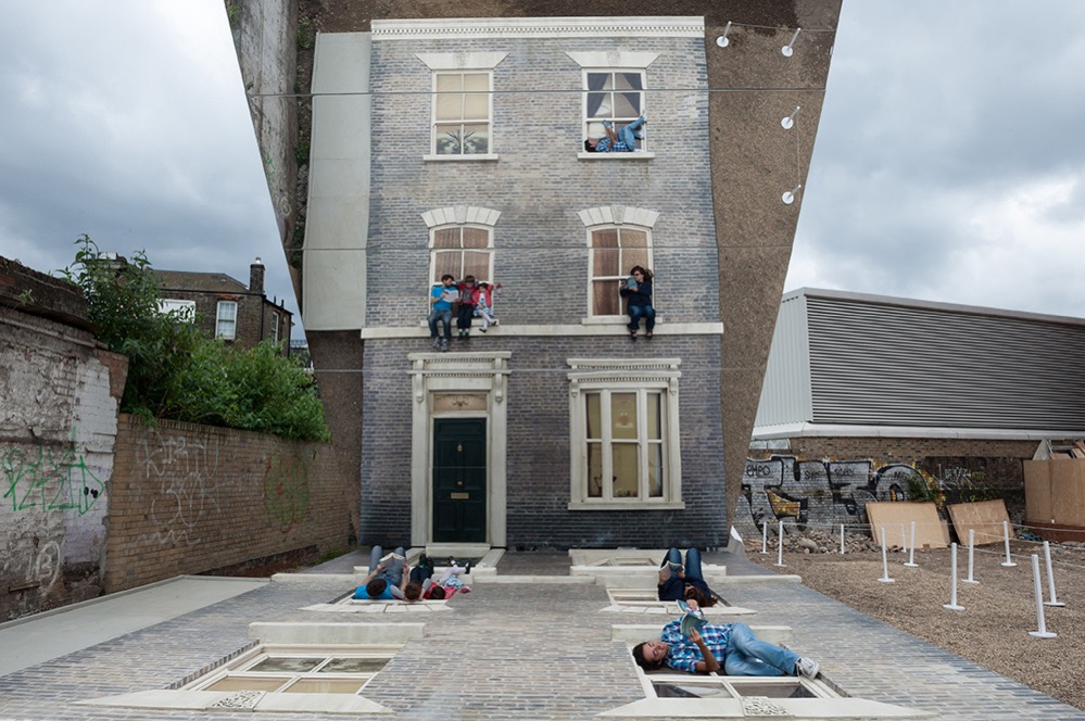 Image-1-Leandro-Erlich-Dalston-House.-Photo-by-Gar-Powell-Evans.-Barbican-Art-Gallery-2013