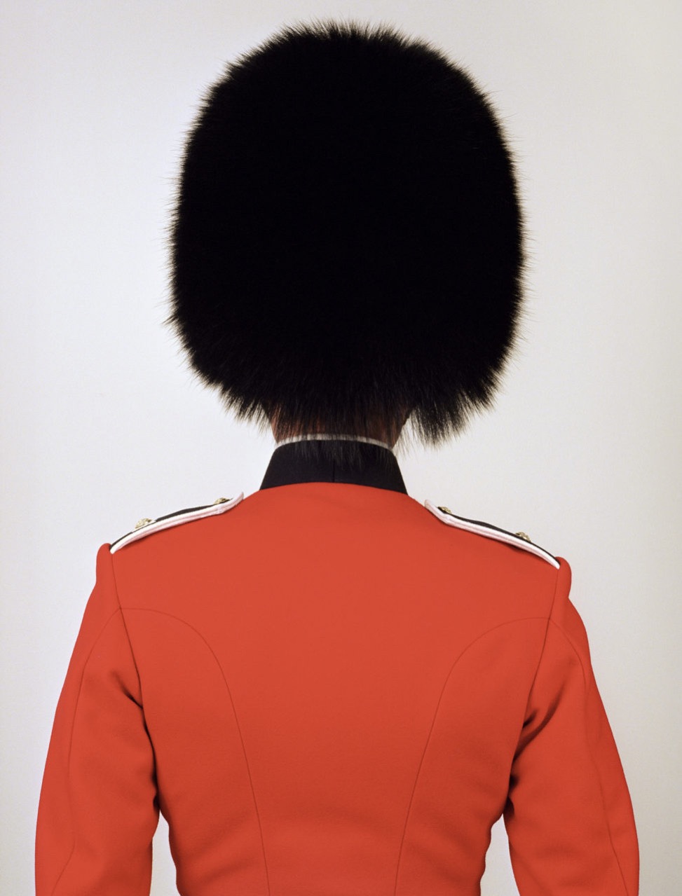 Scot guard, UK, from the EMPIRE series, 2004-2007 – Photo by Charles Fréger